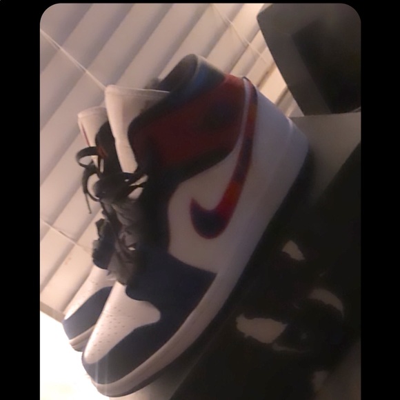 Air Jordan1 Mid SE
